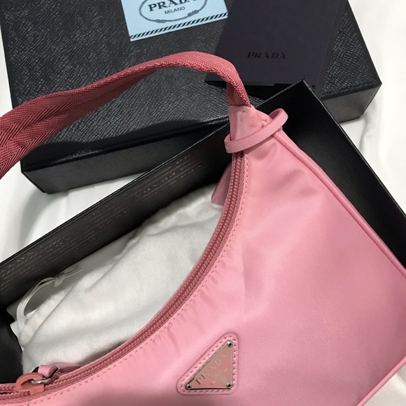 SOLD Brand New Prada Re Edition 2000 - Picture 5 of 8